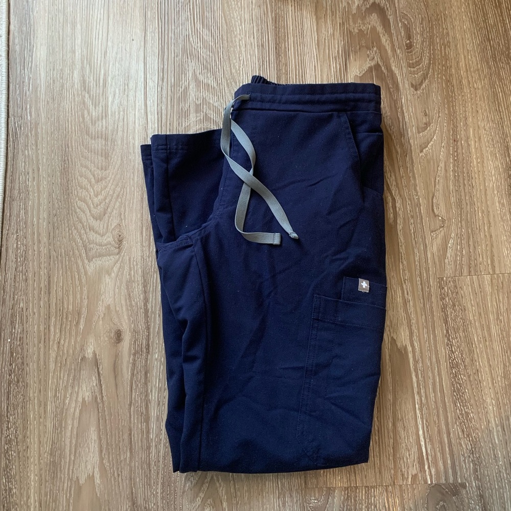 Woman’s XSp Yola Figs Scrub Pants